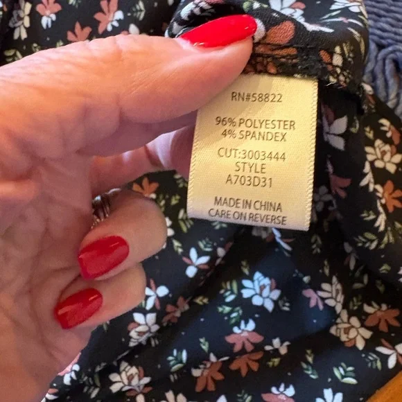 Max Studio Black and White Flutter Sleeve Blouse - Picture 3 of 9